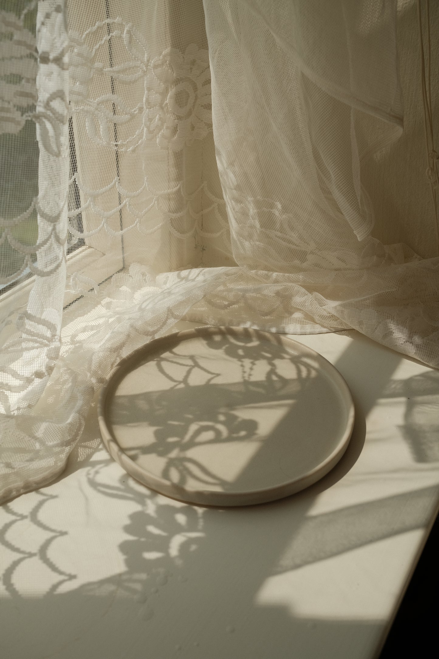 Almond plate / 23 cm